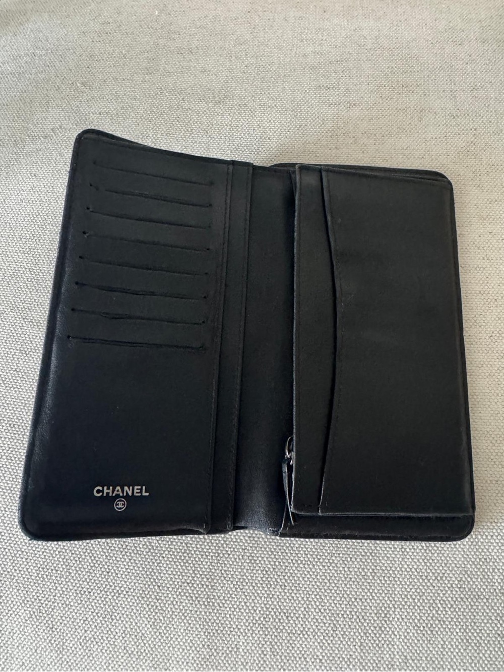 Authentic Chanel Classic Quilted Lambskin Bifold Flap Yen Black Wallet-FLAWED - Picture 7 of 17